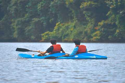 Top 9 Best Places to Go Kayaking in the United Sates