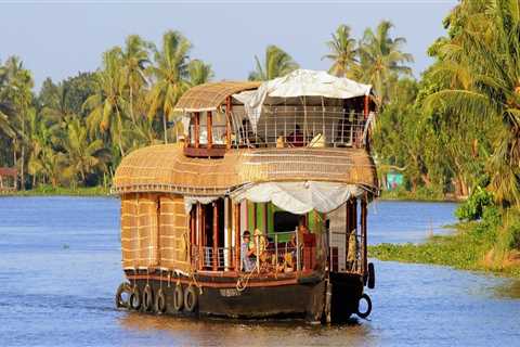 Exploring Kerala in 4 Days: A Guide to the Best Tourist Spots