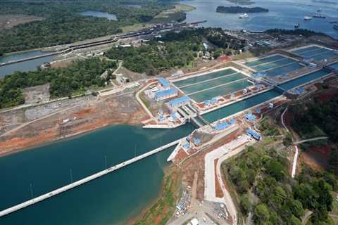 How Long Does a Tour of the Panama Canal Last?