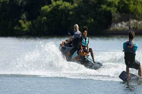 What size jet ski will pull a skier?