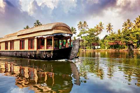 Explore the Best of Kerala with Holiday Tour Packages