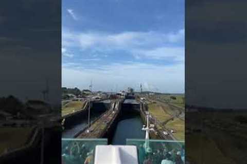 Brilliance of the Seas - Crossing Gatun Locks
