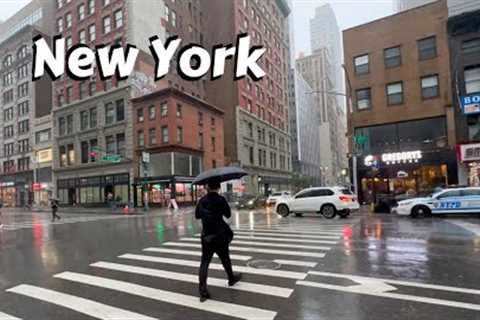Umbrella Rain Sounds Walking In New York City - NYC Rainy Walk 4k ASMR