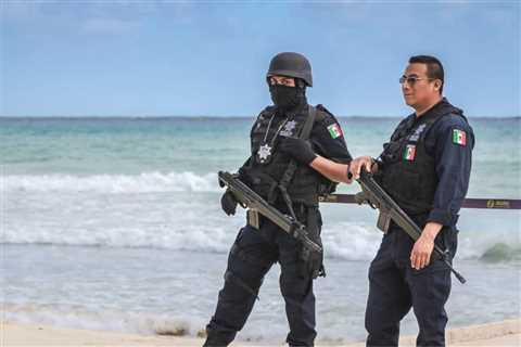 243 Cancun Police Officers Are Trained For The New Security Model