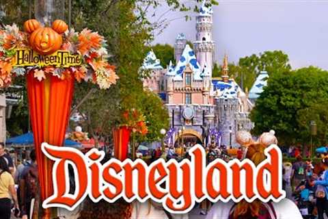Halloween to Christmas at Disneyland 2023 - Seasons Change at Disney Walkthrough [4K POV]