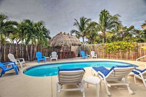 Cheeseburger Paradise - 4 Bedroom Vacation Rental in Marathon, FL with Private Pool - Accommodates..