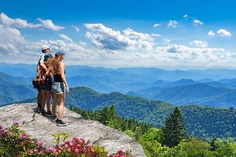 10 Ways to Connect with Nature in the Smoky Mountains
