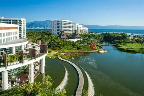 TOP 5 Resorts In Puerto Vallarta To Visit In Summer 2024