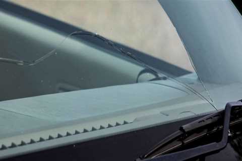 How Can A Trusted Auto Glass Shop In San Tan Valley Enhance Your Luxury Sedan Service Experience