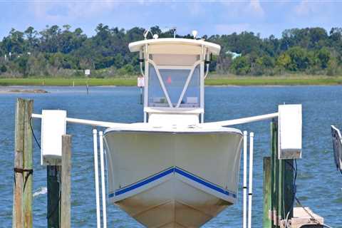 How Boat Lift Providers Improve Travel Safety On Sicamous Waters