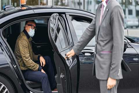 How Chauffeurs Maintain Professionalism During High-Pressure Situations