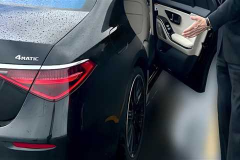 How Black Car Services Enhance Your Company’s Professional Image